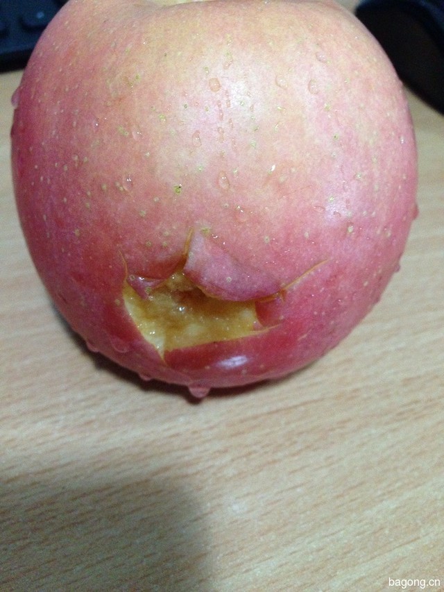 被咬过的苹果