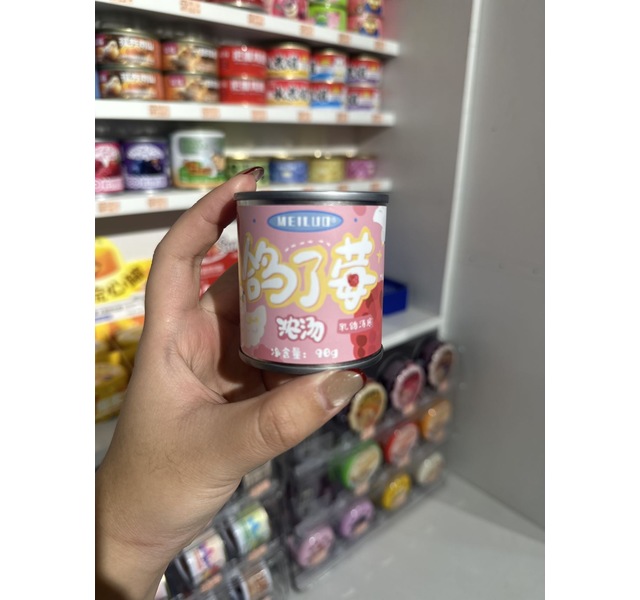 玫咯鸽了莓乳鸽汤底