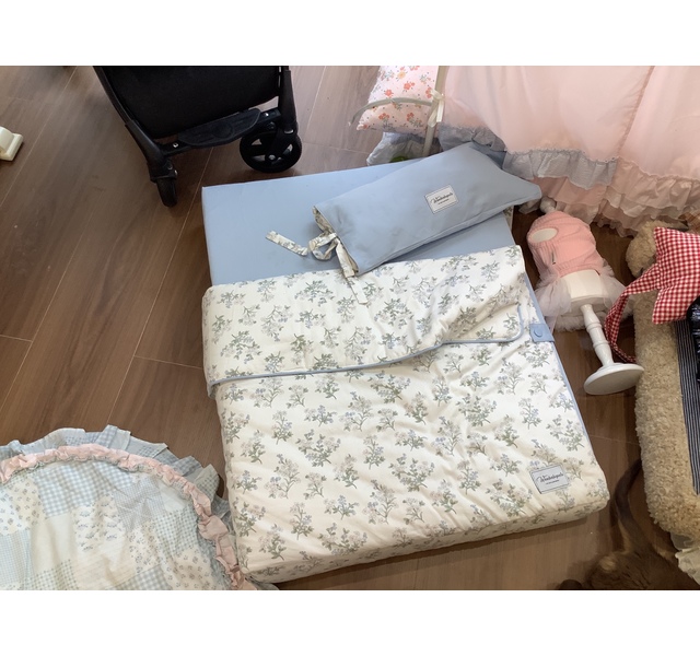 碎花蓝窝