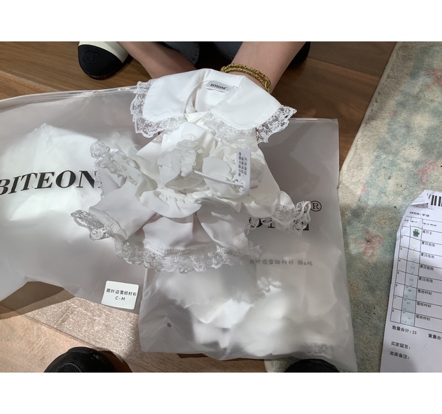 荷叶边雪纺衬衫
