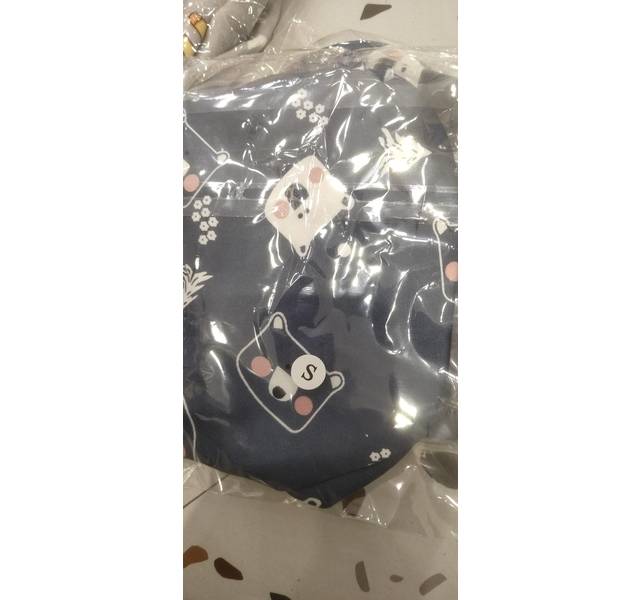 两脚衣服